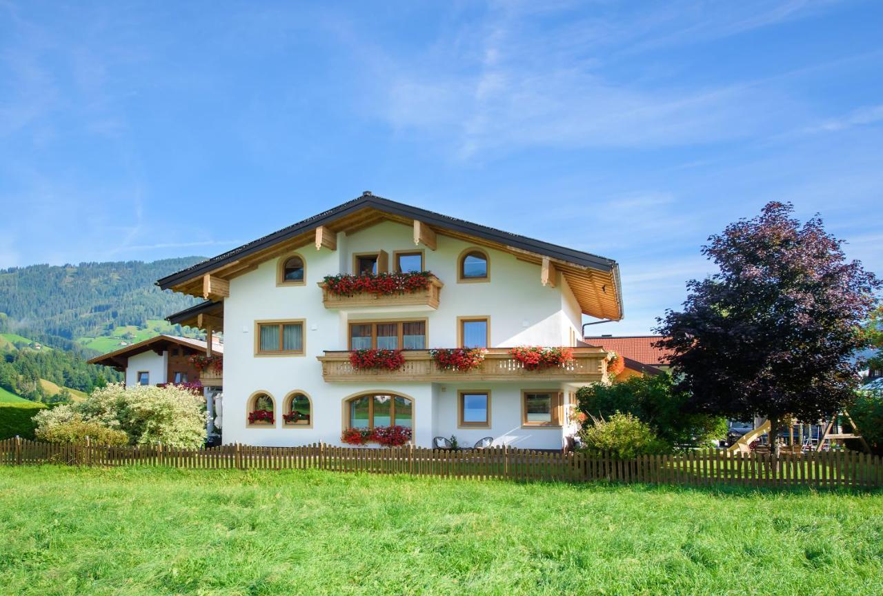 Appartement-Gästehaus Ursula Flachau Extérieur photo