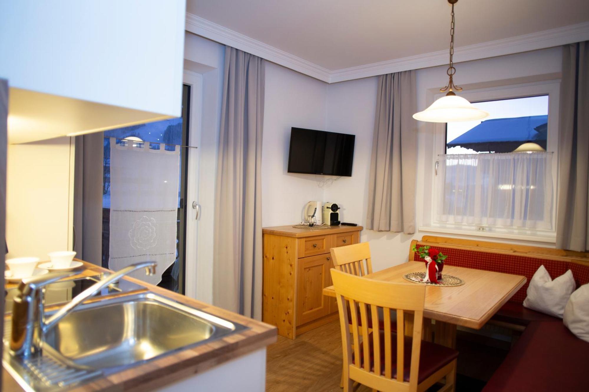 Appartement-Gästehaus Ursula Flachau Extérieur photo